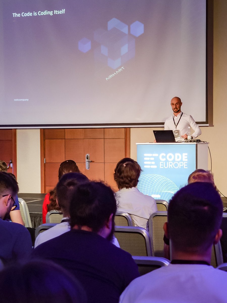 code_europe's tweet image. Krzysztof Gajda (Netcompany) presented a real-life case of designing and building next-generation ✈️ airport system capable of handling over 20 million passengers every year. 

#CodeEurope23 #CodeEurope #dotNET #Csharp