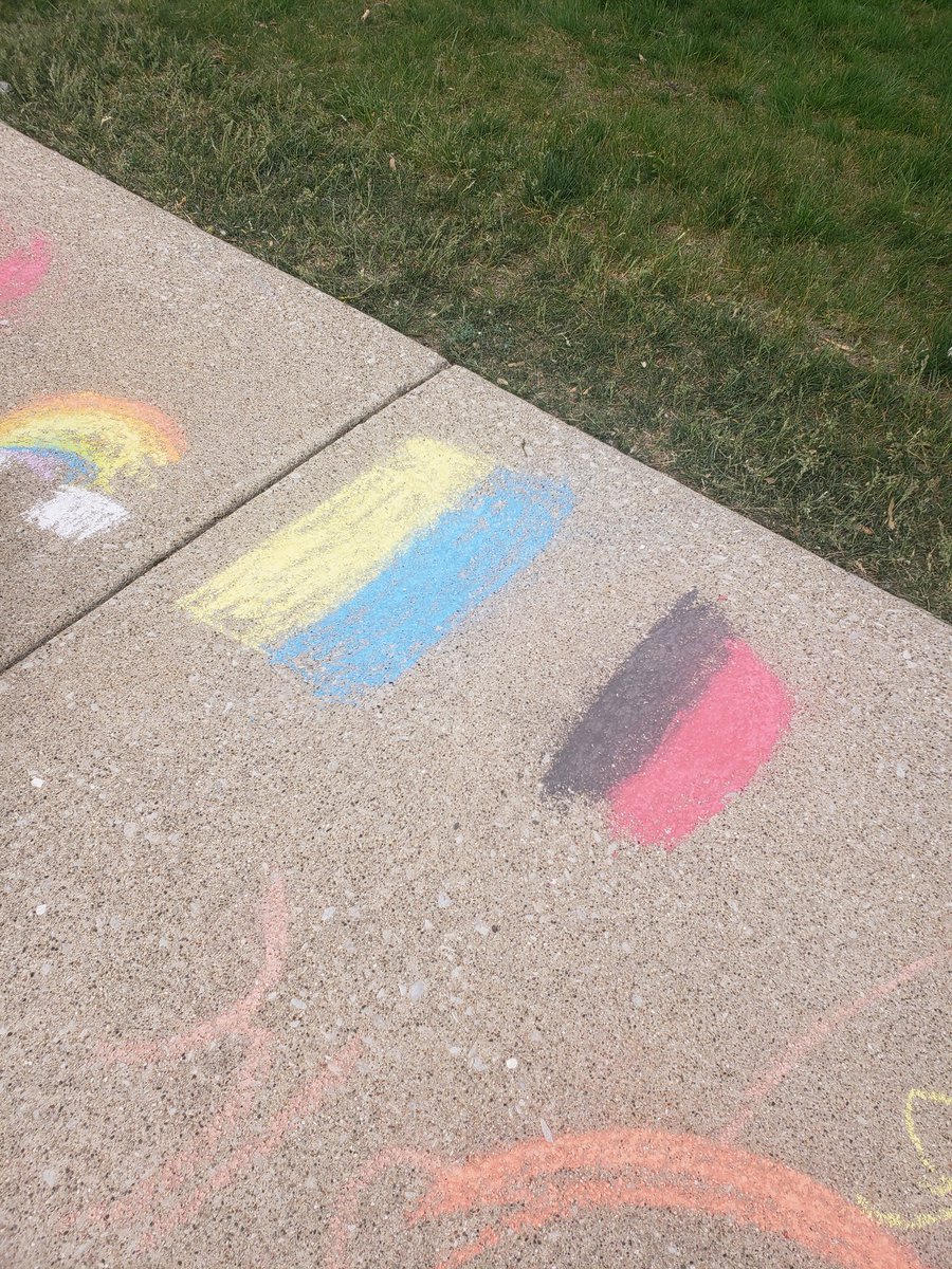We have some very talented third graders. #chalkthewalk