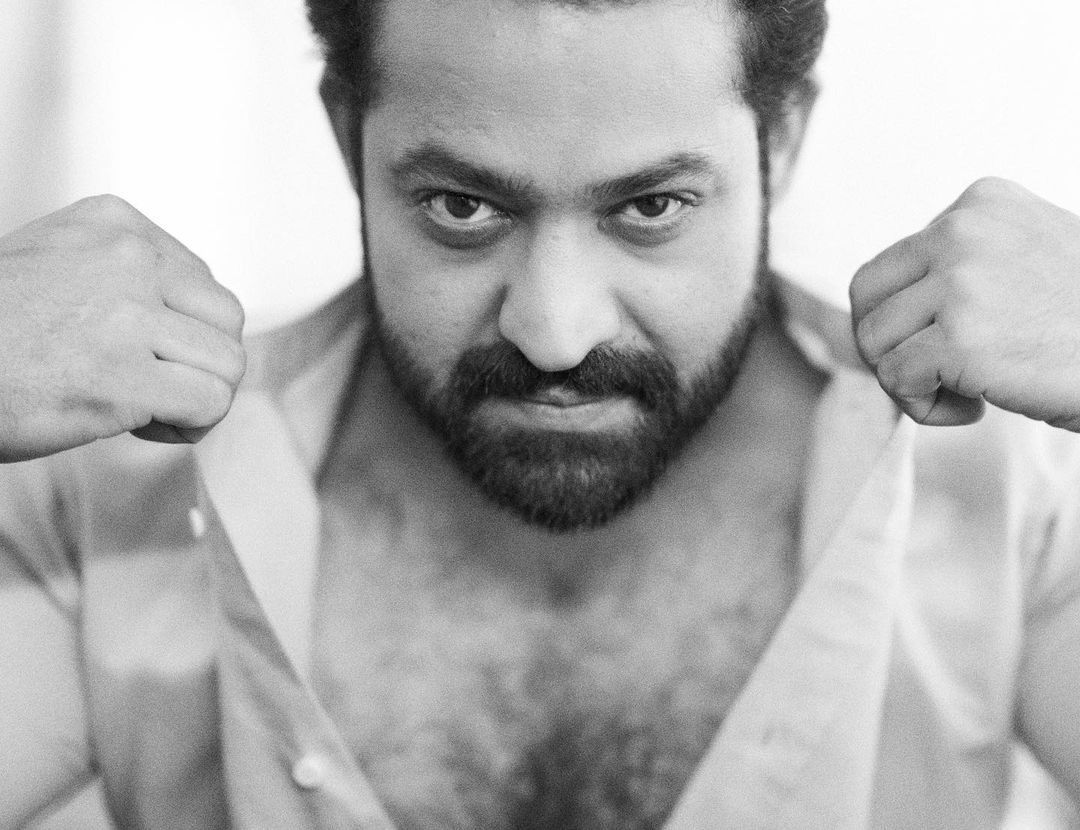 Latest Clicks of #Devara 🗡️

@tarak9999 | #JrNTR