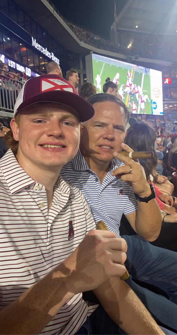 GregRoss2One's tweet image. Graduation DAY!!! Smoke’em if you got’em. #bamabound