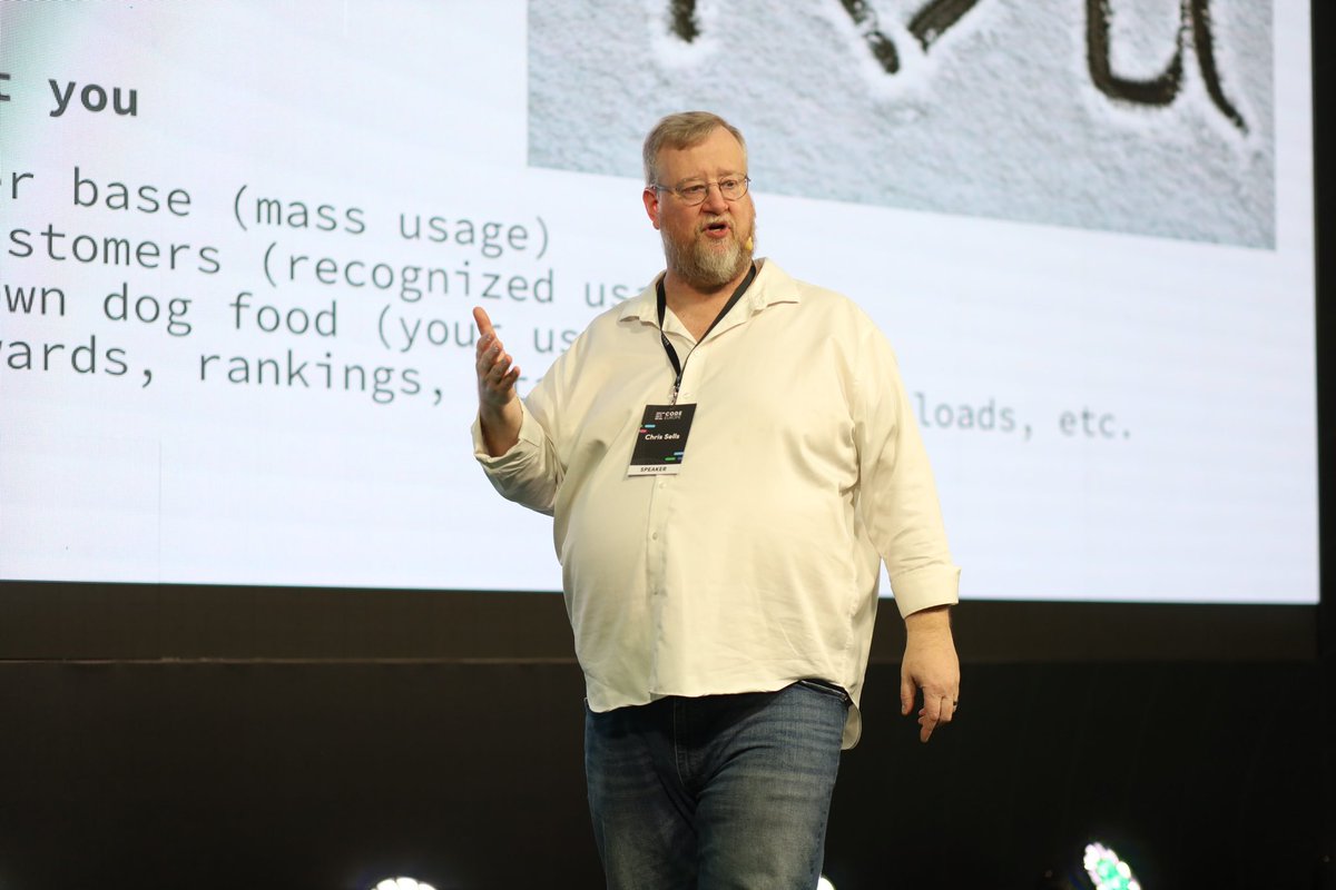 code_europe's tweet image. Finding out how to build a ♻️ #DeveloperEcosystems for different projects. Thank you @csells (@MetaforDevs)! 👨🏻‍💻

#CodeEurope23 #CodeEurope #tech #TechFestival #IT