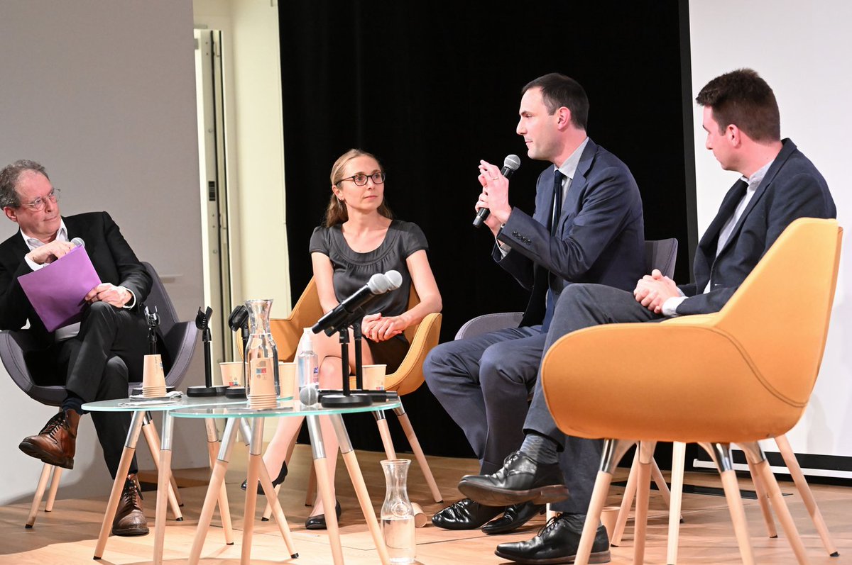 CrestUmr's tweet photo. ✨Pauline Rossi et @pierrecboyer ont participé à la cérémonie de remise de prix #PMJE2023 organisée par le @Cercle_eco et @lemondefr.
Encore toutes nos félicitations aux nominés et aux lauréats!!👏👏👏🎊
#Research #Economics
@IP_Paris_  @Polytechnique https://t.co/kt19JtKb2Y