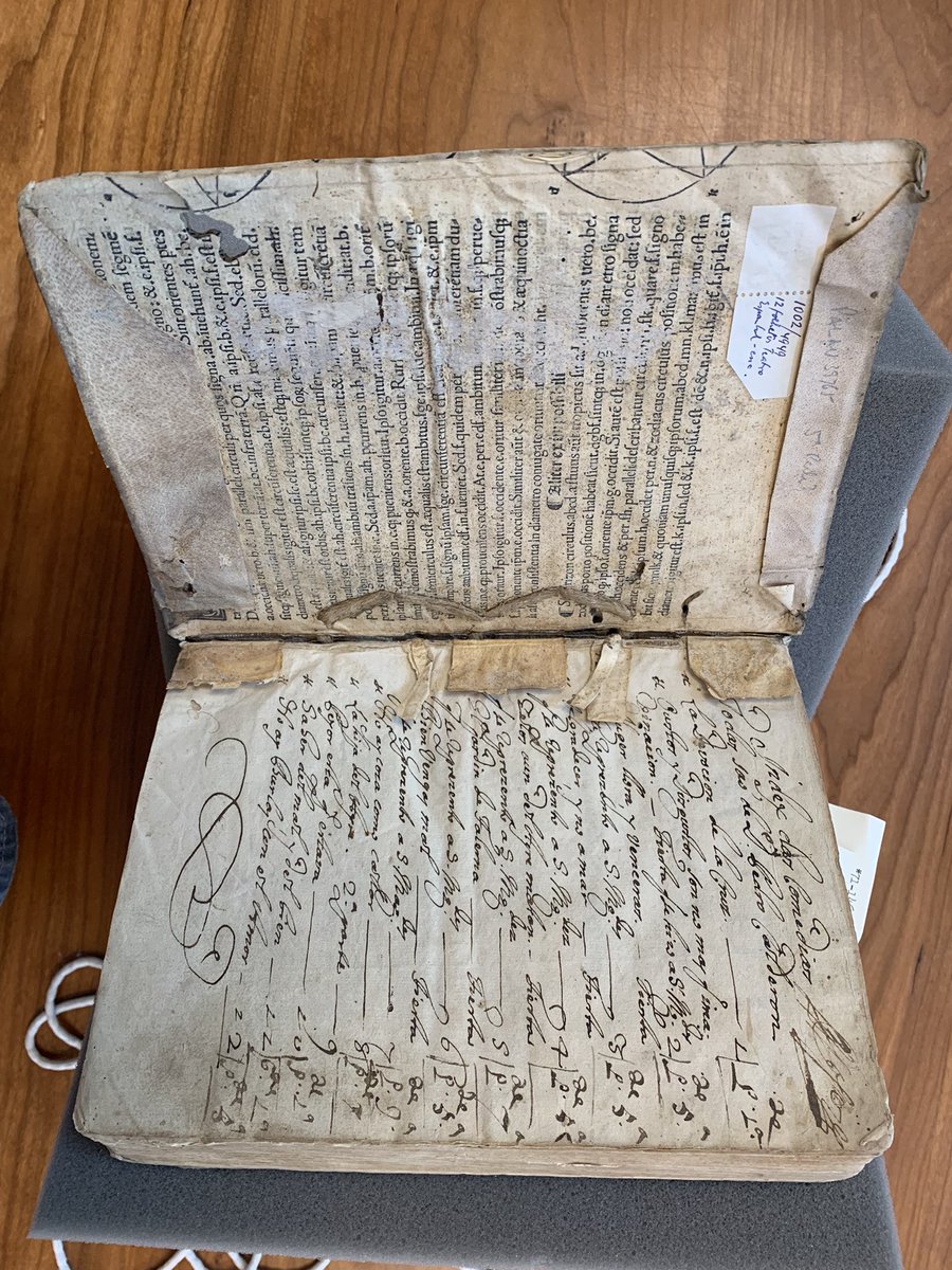 goeselt_bookOwl's tweet image. Been a bit since I’ve shown some #fragmentology here is some printed binding waste in which the cover boards are made of built-up recycled pages- enjoy!