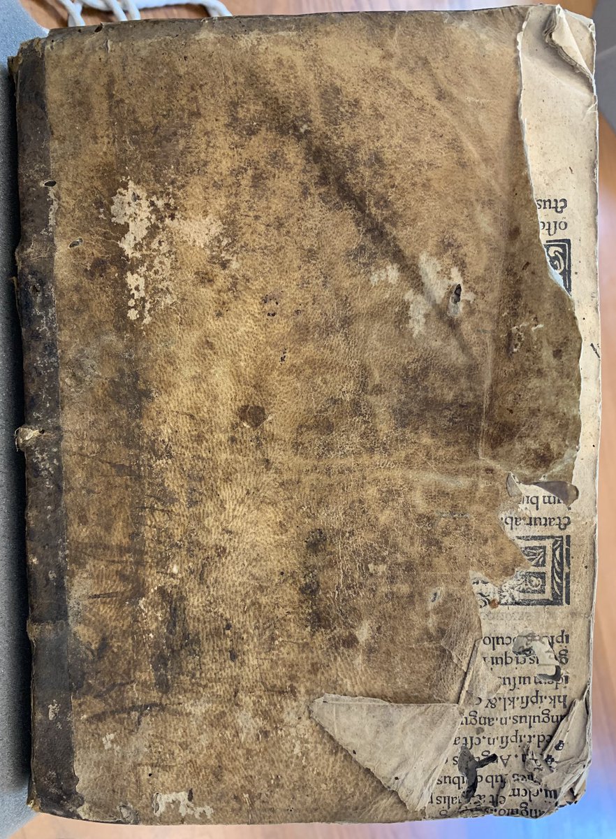 goeselt_bookOwl's tweet image. Been a bit since I’ve shown some #fragmentology here is some printed binding waste in which the cover boards are made of built-up recycled pages- enjoy!