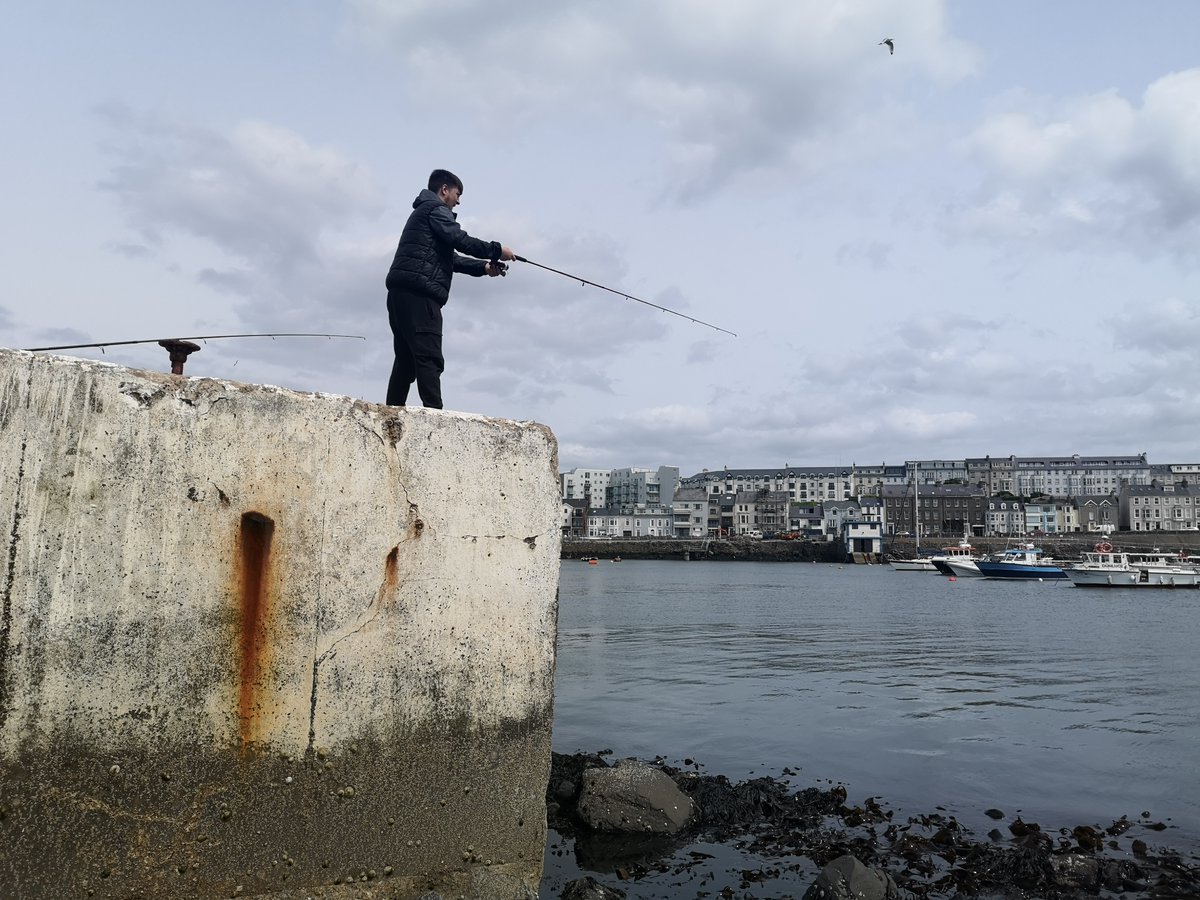 Start360org's tweet image. Week 3 &amp;amp; 4 of our Fishing programme with Castle Tower School in #Ballymena was along the beautiful North Coast at Portrush and Ballintoy. Glorious weather☀ learning about fishing at the coast🌊 ice creams🍦plenty of chat, relaxation and seaweed, though not many fish🐟 caught😊