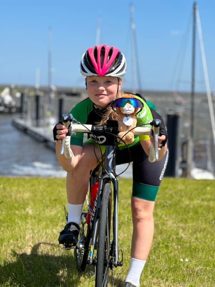 BEKENDMAKING WINNAAR LAUWERSMEERBOKAAL 2023
De Lauwersmeertocht Lions Challenge van 2023 is gewonnen door Dorthe van der Wal uit Assen. Van harte gefeliciteerd! De bokaal komt zo snel mogelijk jouw kant op. Meer inzendingen en informatie op fietstochtlauwersmeer.nl