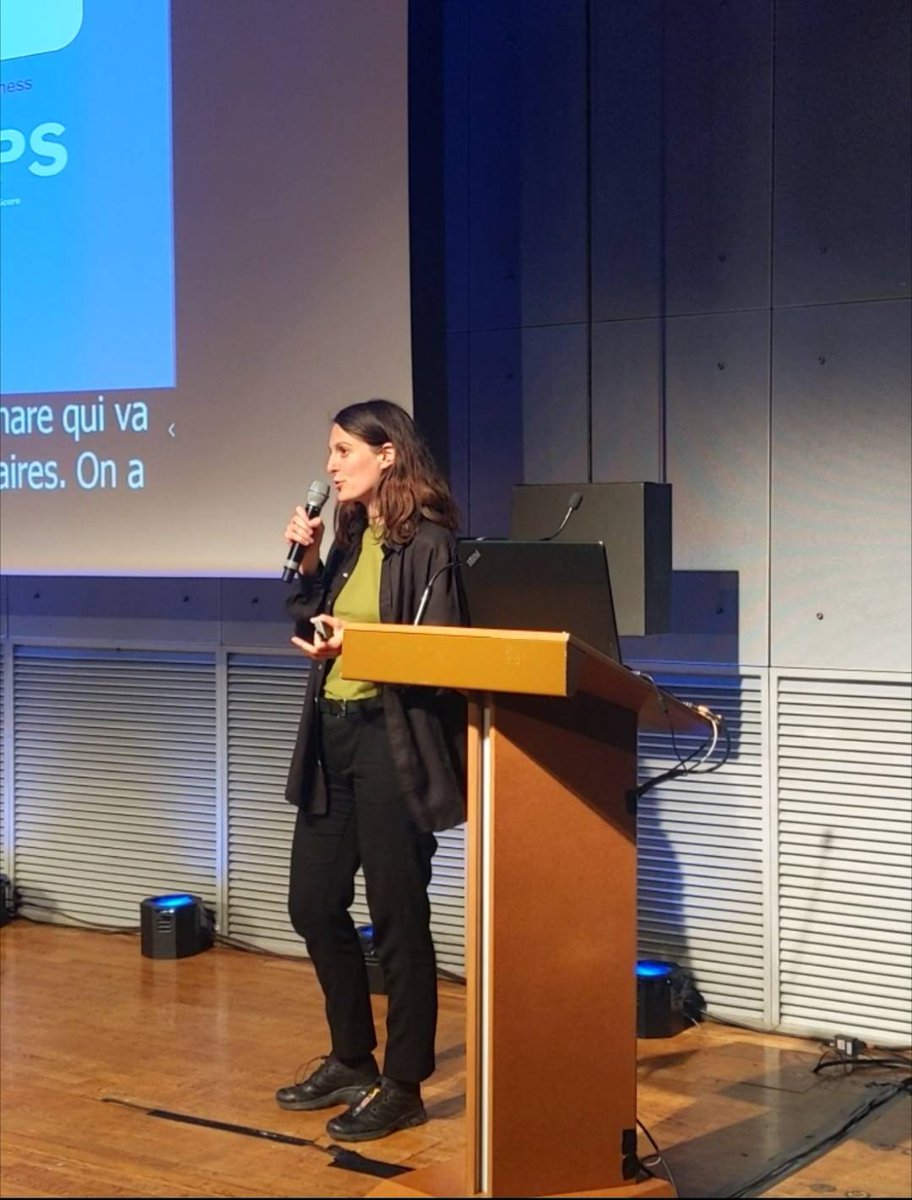 Flupa's tweet photo. [#UXDays 2023] Place à @clarissemoisand qui va réconcilier design &amp; data. Finalement un seul mot d'ordre : le Data Driven Design !

#UXDays #conference #DesignData https://t.co/aM3964yt5J
