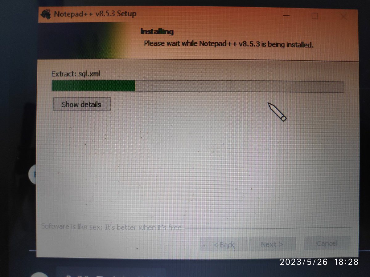 sPuNk_11's tweet image. i was only updating to #NotepadPlusPlus v8.5.3 and bang on!
whhhhaaaaaattt did I see❤🔥😱 #PunsAreNeverBad
(read at the bottom section, if you're bad at paying attention to details)