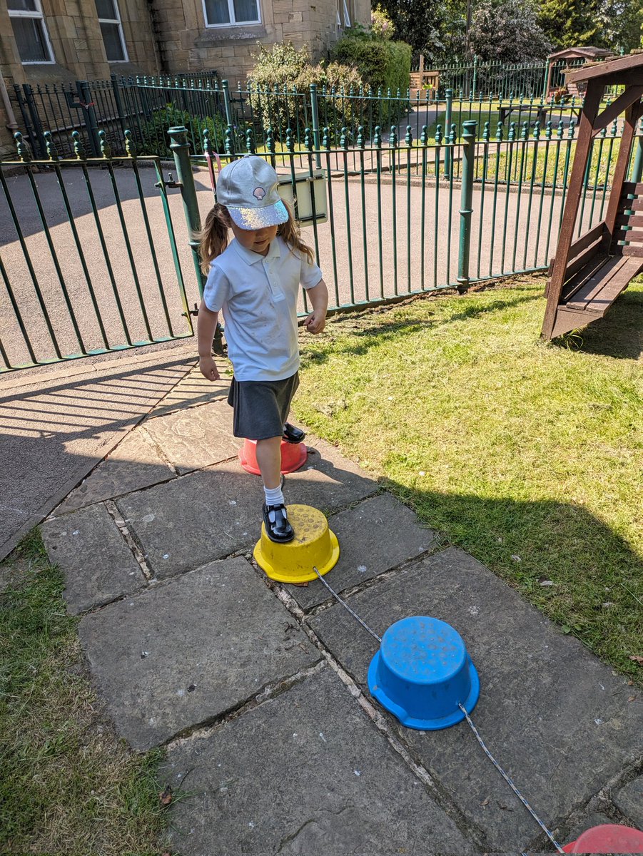 WCofE_Elm's tweet photo. Mr Booth joined us today for fun in the sun 🌞 @WCofESLT https://t.co/My28hn1tJD