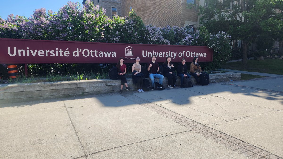 GibbonsSDS's tweet photo. Après 2 grosses journées à La Cité, on commence notre journée à @uOttawa 
@ECStDSavio https://t.co/yDFFLOOBEK