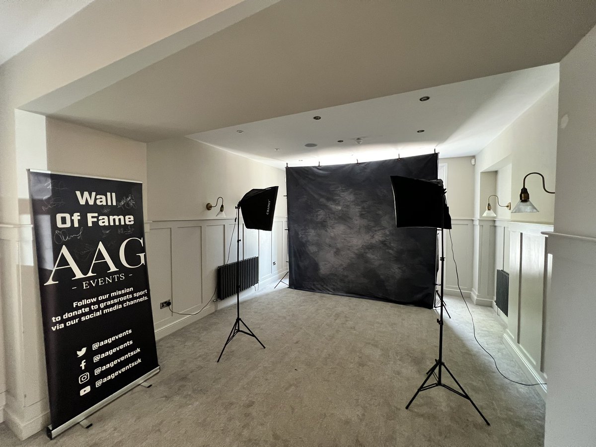 All setup at the <a href="/MGWrecsam/">Maesgwyn Hall Wxm</a> to take photos for tonight’s <a href="/networldsports/">Net World Sports</a> fundraising event with <a href="/8Lukeyoung/">Luke Young</a> &amp; <a href="/jordandavies98/">Jordan</a> can’t wait to hear all about that vegas trip 😂🕺oh and the best <a href="/Wrexham_AFC/">Wrexham AFC</a> season in my lifetime!