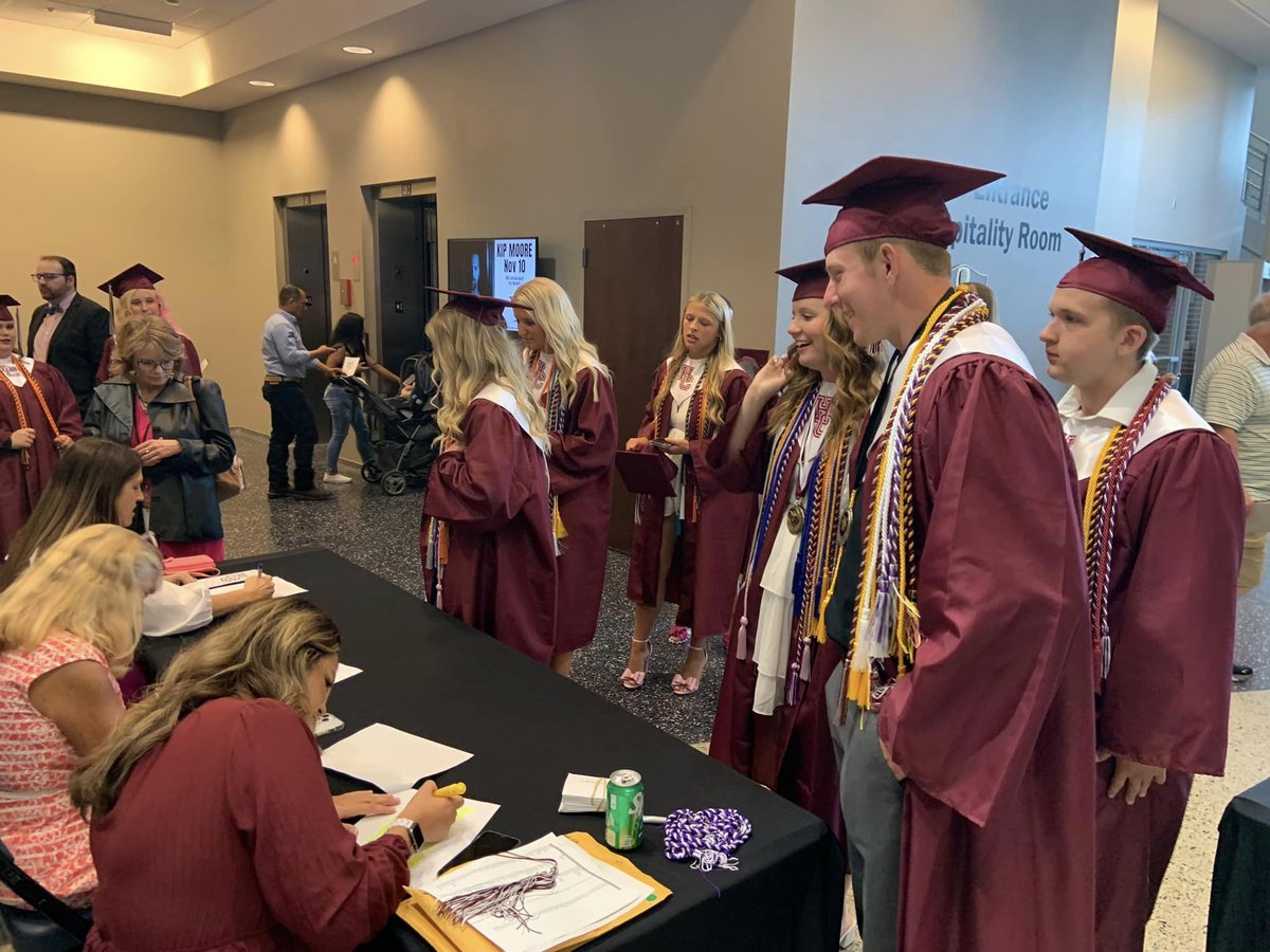 Congratulations to the class of 2023! It was a great ceremony last night and we are proud of you! <a href="/HCHSColonels/">HCHS</a>
