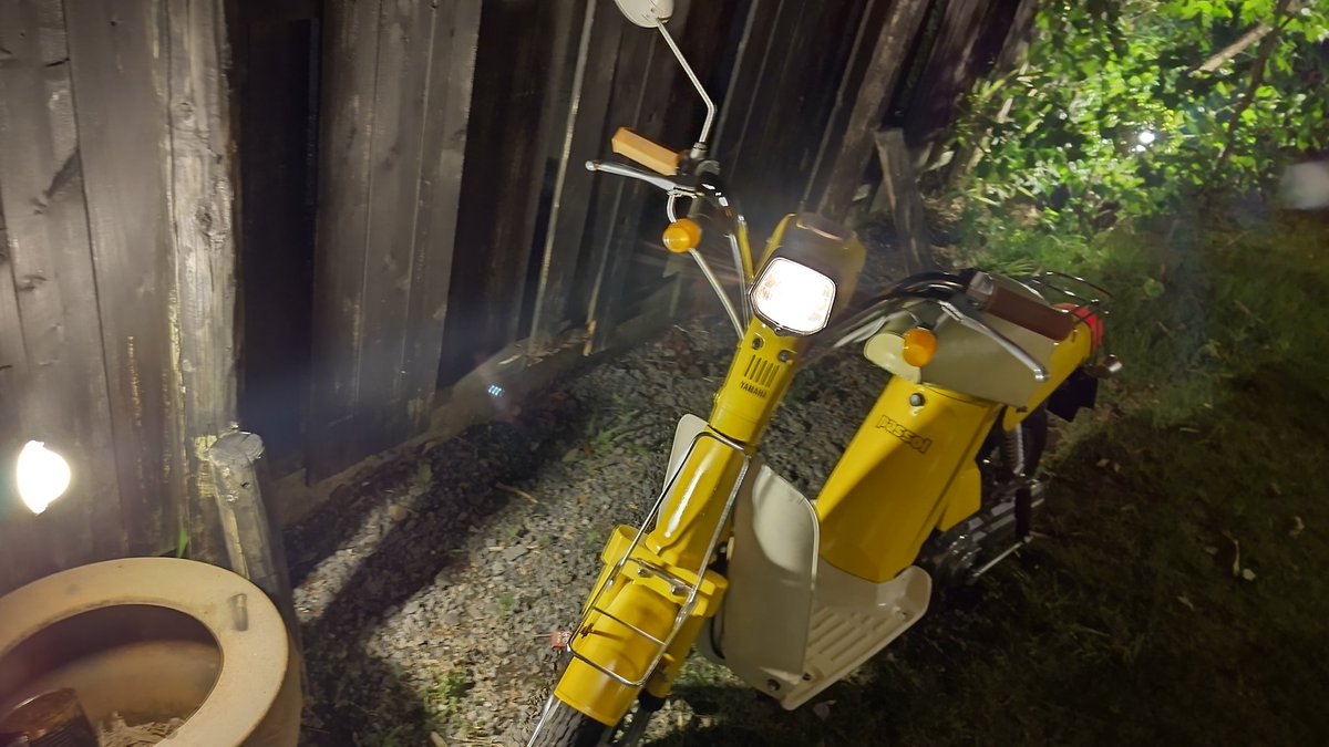 LsKCYYq8ZOKUBO's tweet photo. Kっちゃんのご自慢のバイク🛵
色々とバイクの説明をしてくれてる姿が少年のようでした✨
株式会社オオクボ商会
代表取締役 大久保アントニーユキオ
#株式会社オオクボ商会
#大久保アントニーユキオ
#YAMAHA
#ヤマハ
#パッソル
#Passol
#いくつになっても
#ラッタッタ
#西川のりお
#荒川沖
#楽天 https://t.co/GAukDp89cQ