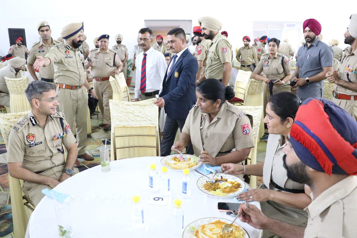 Punjab Police India on Twitter "DGPPunjab had 'Bada Khana' with the