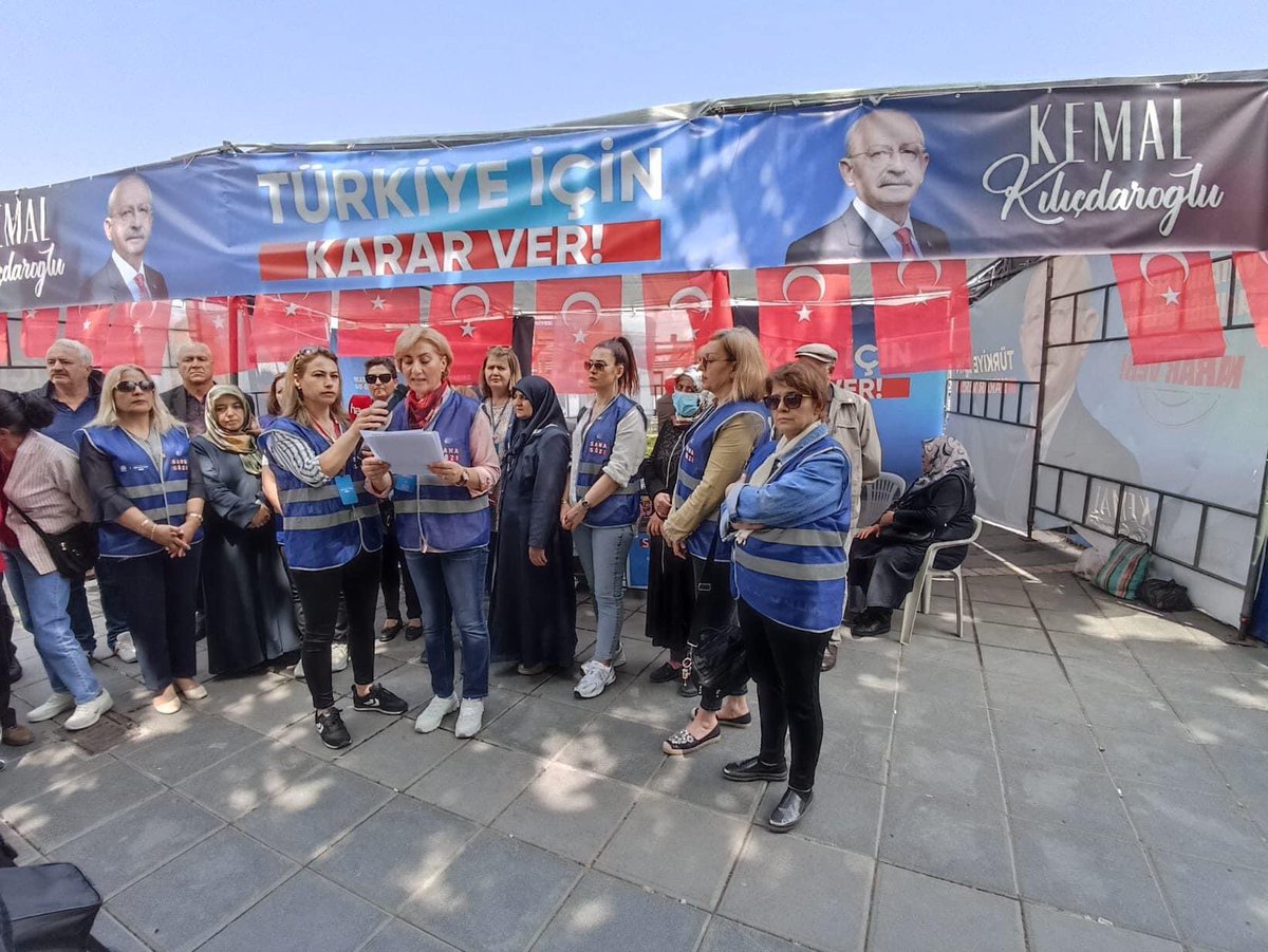 Kadınların Medeni Kanun ile elde ettiğimiz haklarımızı korumak için, 
6284 sayılı Kanun’un yürürlükte kalması için, Hak, hukuk, adalet için,
Cumhuriyet değerlerimizi korumak için,
Sandıklara sahip çıkalım!
HAYATLARIMIZA, HAKLARIMIZA VE HAYALLERİMİZE SAHİP ÇIKALIM!