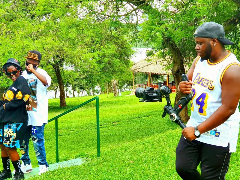 Urukiko rw’Ibanze rwa Nyarugenge rwahamije Mutimura Abedi uzwi nka AB Godwin icyaha cyo gutunga no gukoresha indege itagira umupiloti izwi nka drones nta ruhushya abifitiye, rumuhanisha igihano cy’igifungo cy’imyaka ibiri, umwe usubitse no kwishyura ihazabu ya Miliyoni eshanu