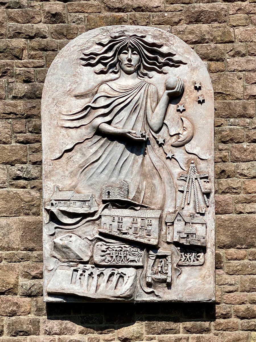 Another day, another walk and another four and a half warm and sunny miles added to the tally. ☀️ 🥾 🗿 #walk1000miles <a href="/countrywalking/">Country Walking</a> <a href="/MorecambeProm/">Morecambe Prom 🍦</a> @moreMorecambe <a href="/VisitMorecambe/">Visit Morecambe</a>