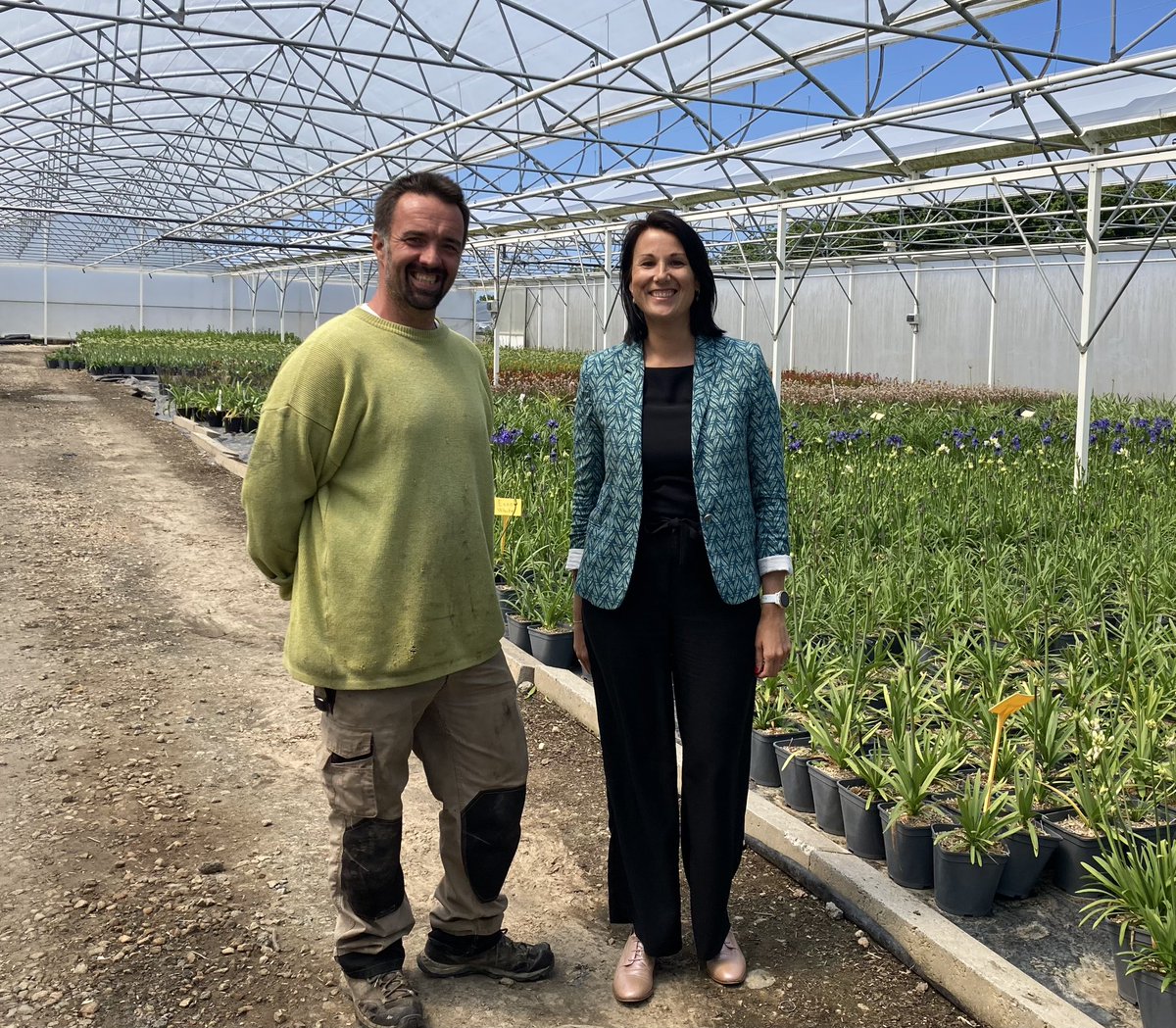 Quand l’UT de St Pol va à la rencontre d’un pépiniériste sociétaire pour lancer sa dynamique estivale ! Merci à Romain GOARANT pour son accueil et à <a href="/MarionPetton/">Marion Petton</a> pour sa présence
 #territorialité #financedurable #mobilisationcollective
<a href="/ut_leon/">CMB UT St Pol de Léon</a> <a href="/DD29DevCo/">CMB DD29 Développement</a> <a href="/DirCoCMB/">Direction Commerciale CMB</a> <a href="/CMBretagne/">CMBretagne</a>