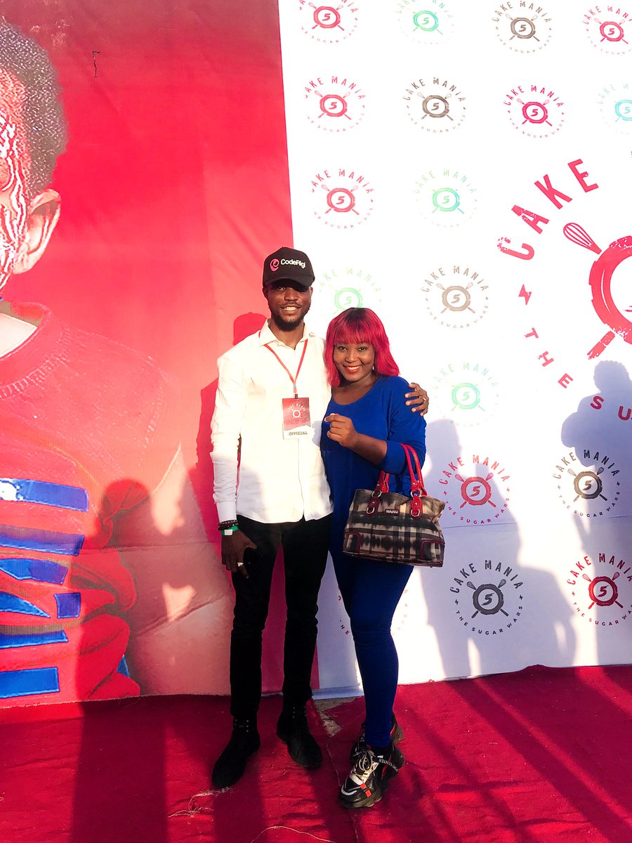 geniuszahavi's tweet image. The @CodeRigi team pulled up at the Cakemania event this evening

It&apos;s really an exhilarating experience.

Are you in the building, come around for a meet and greet with @CodeRigi 

#coderigixcakemania
#cakemania
#coderigi