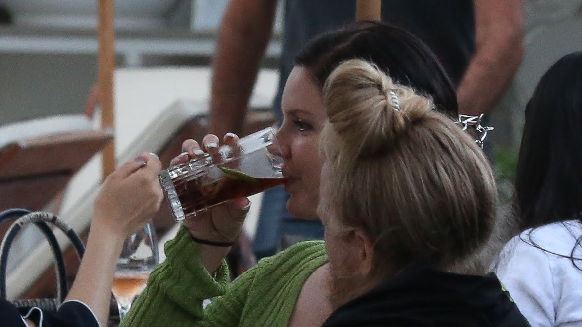 Lana Del Rey Brasil on Twitter: "Ela não vem mais! Segundo fãs que