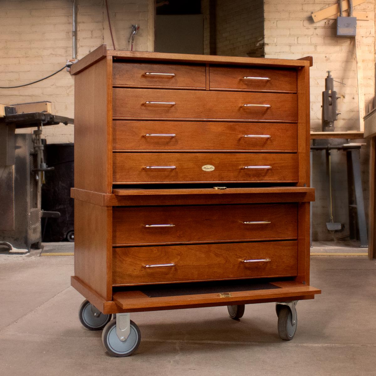 SUMMER KICK-OFF
This Memorial Weekend we're offering up to 30% off select 1st class, and up to 40% off 2nd class USA or International products.
bit.ly/3OHQSQI
#weekendproject #summerproject #hgerstnerandsons #woodchests #craftsmanshiplives #gerstnerusa