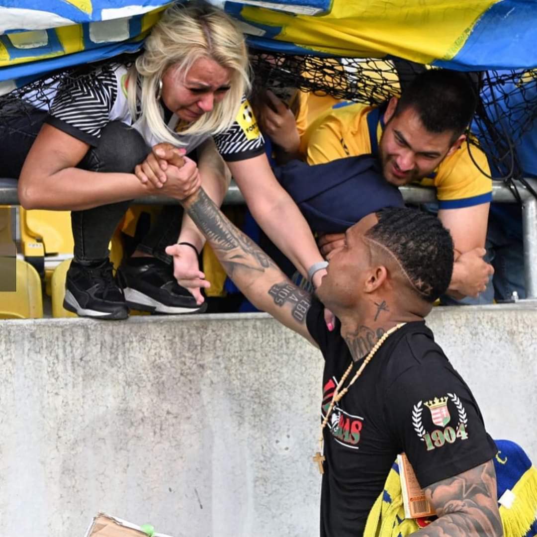 Eric Davis se despidió del FC DAC de Eslovaquia 🇸🇰 tras 8 años y fue homenajeado por el Club e Inchas..

Gran legado una puerta abierta para más compatriotas dejo el 🇵🇦👏🏼