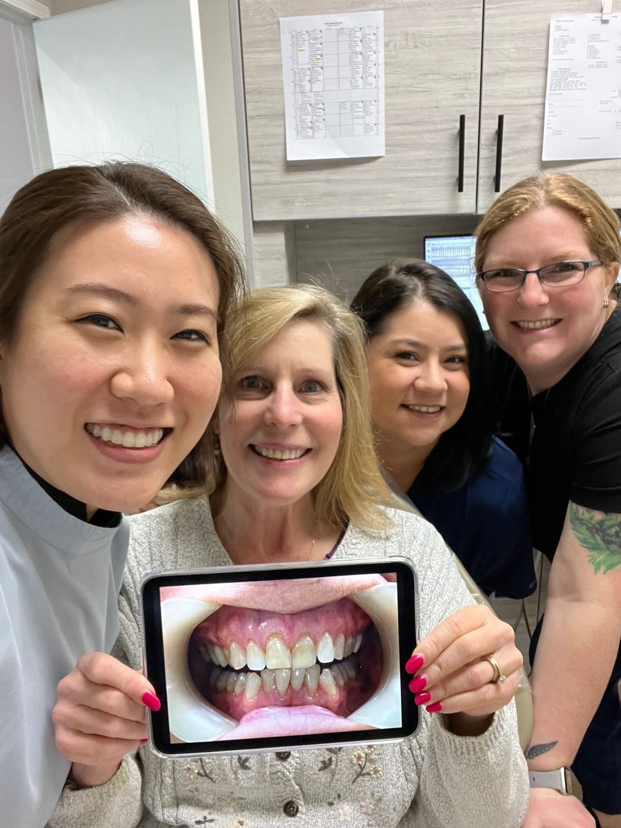 salmoncdental's tweet image. Trudy finished up her Invisalign treatment with a beautiful new smile and a whole lot of confidence ☺️🦷💫 

#invisalign #invisalignprovider ##vancouverwa #vancouverwashington #vancouverwadentist #pnwdentist #salmoncreekdentalcenter #salmoncreekdental