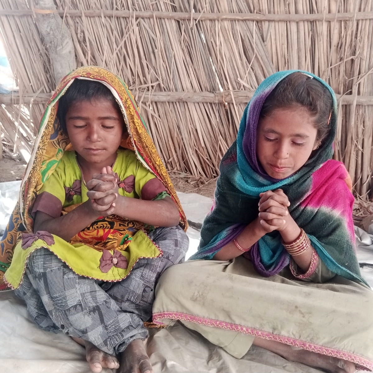 k4k's tweet photo. Today is #prayerfriday! Every Friday, our teams around the world meet virtually to lift one another up in prayer and encouragement. Join us! Drop your prayers and praises below or in our stories!
#nonprofit #missions #Jesus #christian #giveback https://t.co/ldLLtgDcfV