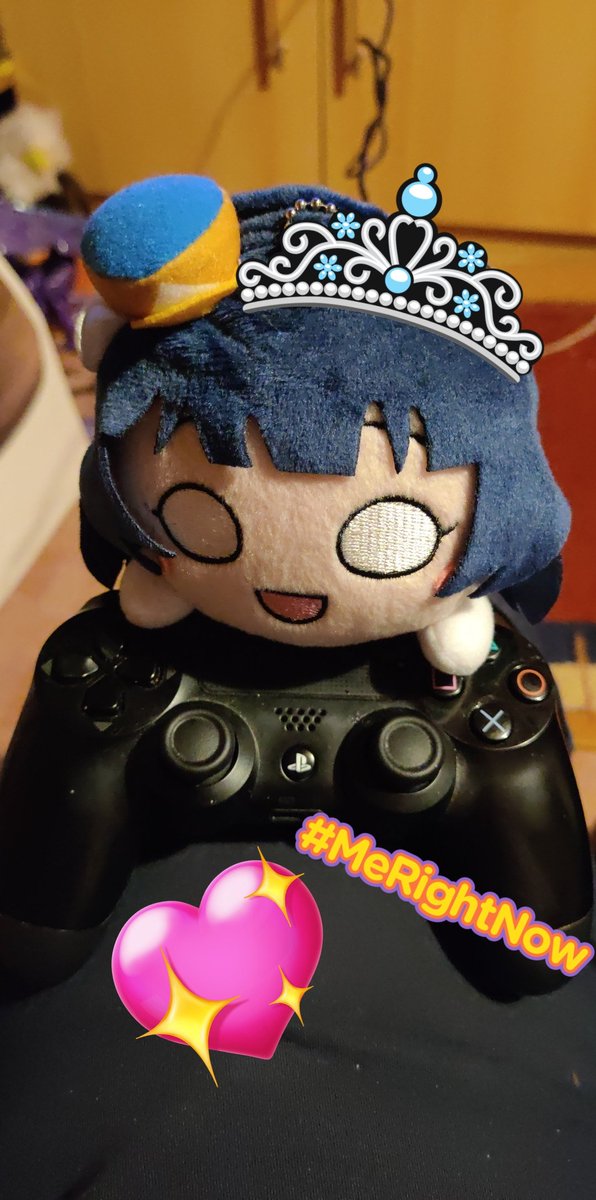 Just realized it's friday again~
Let me join the #FunkyNesoFriday 👀
My Girl and I are going to play some Genshin now haha 😌💗