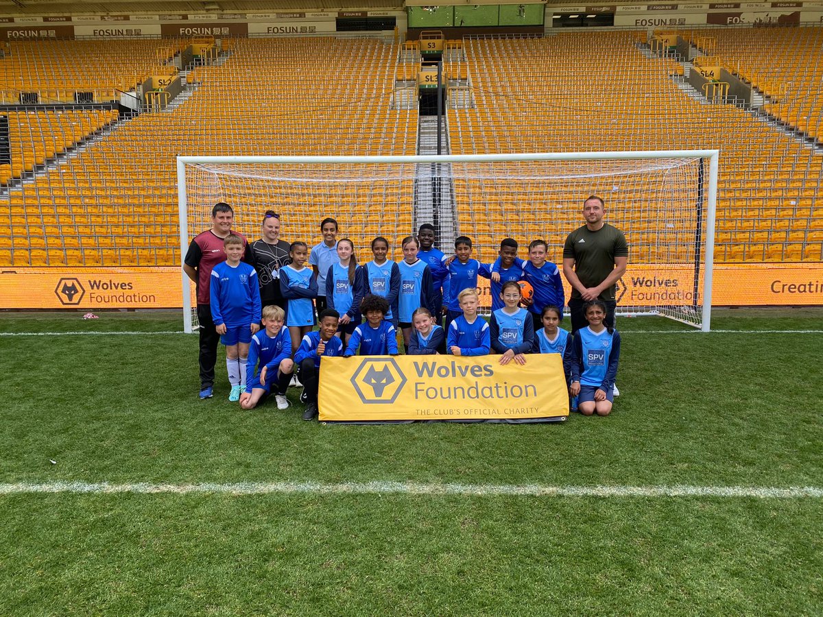 VilliersPe's tweet image. #Wolves #WolvesFoundation #Molineux