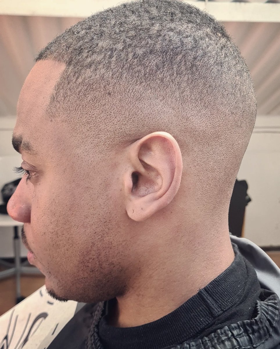 #barber #eastlondon #towerhamlets #haircut #barberservice #poplar #docklands #asian #barbershop #canarywharf #trim #eastlondonbarber #barbereastlondon #barbershopeastlondon #fade #londonbarber #london #eastlondonbarbershop  #haircutservice  #barbers #hairfade #fade #skinfade