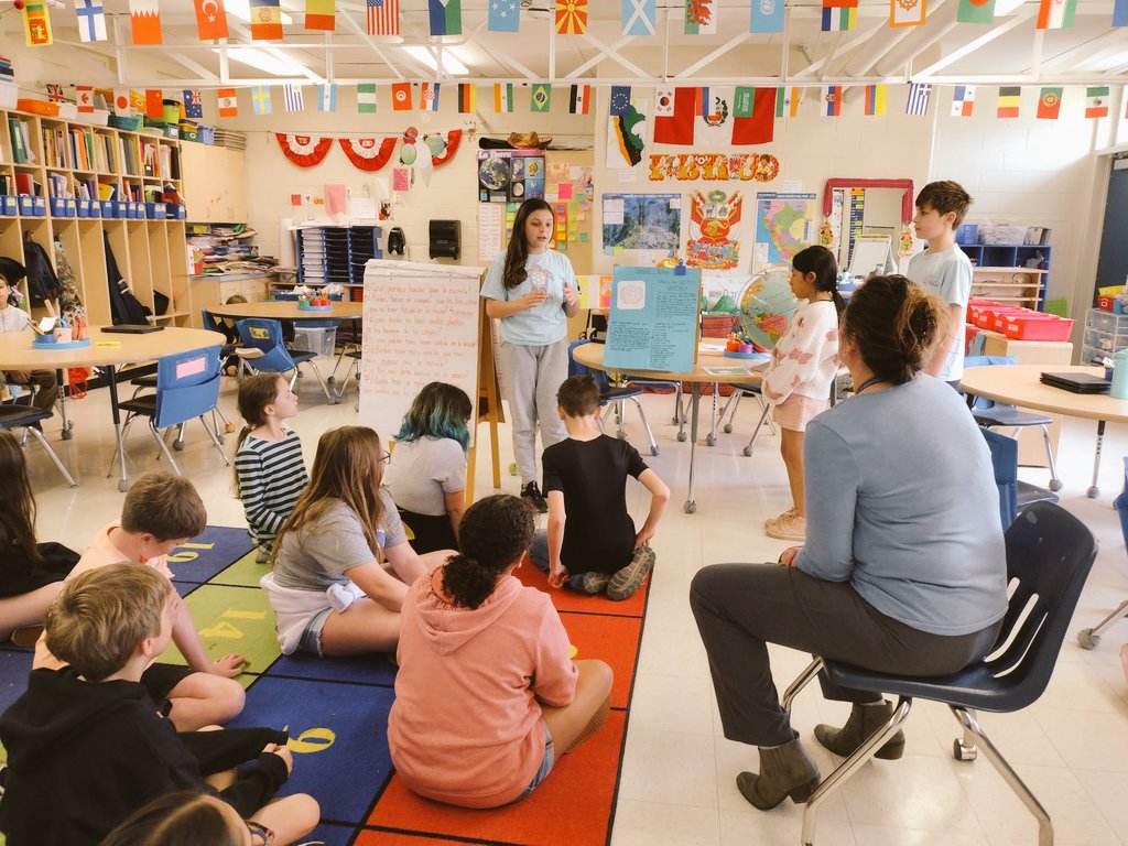 oro_cortez's tweet photo. 5th graders learned about UN #SDGs, researched endangered animals, and talked to the school principal about their concerns. She told them what the school needs and they cleaned school surroundings, talked to the school community, and felt impacted by the change they made.🙌💪🌏 https://t.co/JIe7IHN9Fe