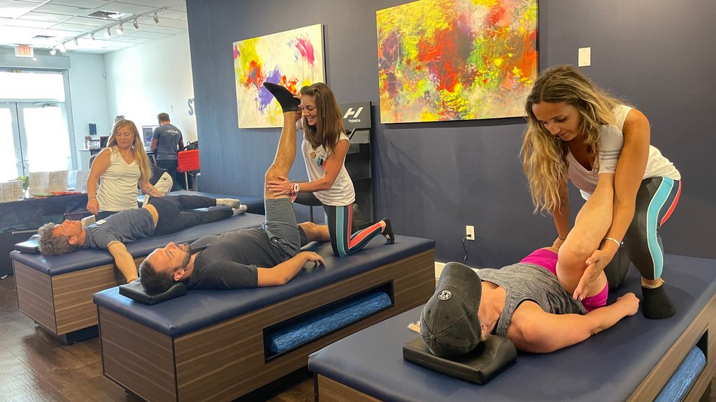 Innovative StretchLab opens on 4th Street, offering free stretches this weekend

Full story >> l8r.it/5NeO