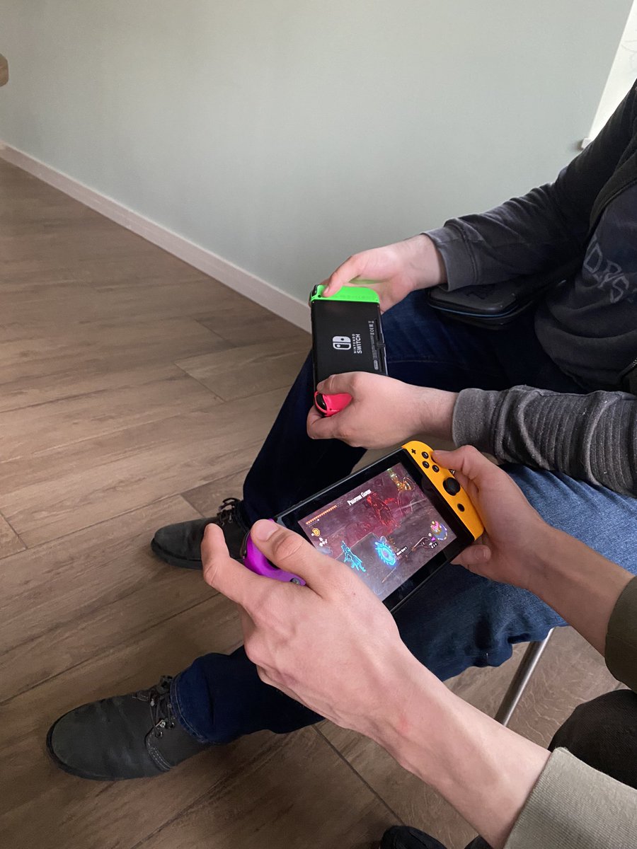 Grumpert_'s tweet photo. He just railed me and now hes playing Tears of the Kingdom wtf https://t.co/UXoHYfGLO0