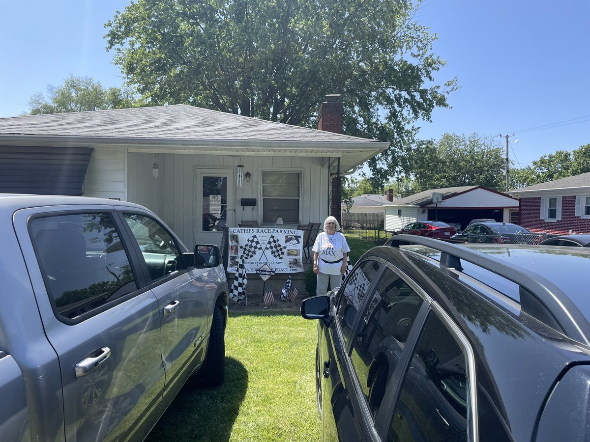 Todd Ryan • ABC Productions on Twitter "Mom’s parking cars today for