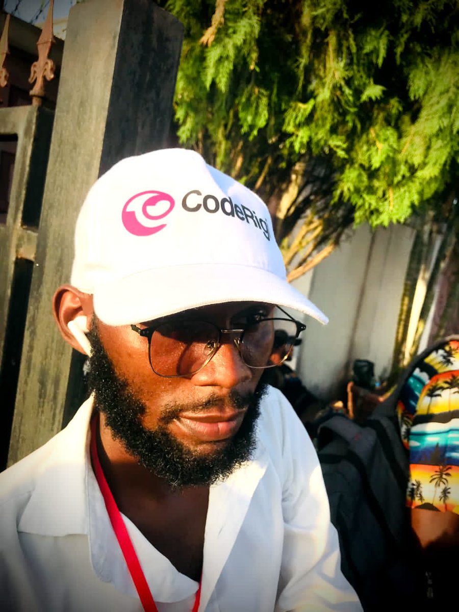 coderigi_'s tweet image. The @CodeRigi team pulled up at the Cakemania event this evening

It&apos;s really an exhilarating experience.

Are you in the building, come around for a meet and greet with @CodeRigi 

#coderigixcakemania
#cakemania
#coderigi