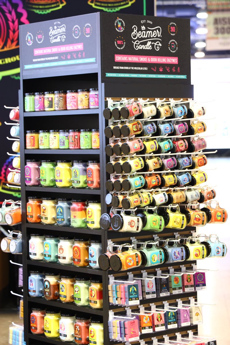 SmokeHouseDist's tweet image. Our Beamer Candle Displays boost sales 200%! 

Odor &amp;amp; Smoke Killer Collection has a scent range of 60+ including our new 7oz size! Candles made in the USA 🇺🇸

Our aluminum &amp;amp; acrylic Beamer &amp;amp; Bake Sale Grinders have a LIFETIME WARRANTY! 
#candle #hempwraps #grinder #wholesale