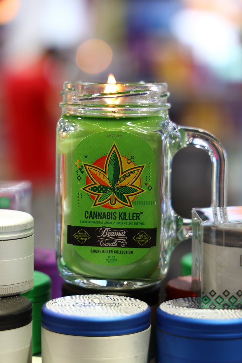 SmokeHouseDist's tweet image. Our Beamer Candle Displays boost sales 200%! 

Odor &amp;amp; Smoke Killer Collection has a scent range of 60+ including our new 7oz size! Candles made in the USA 🇺🇸

Our aluminum &amp;amp; acrylic Beamer &amp;amp; Bake Sale Grinders have a LIFETIME WARRANTY! 
#candle #hempwraps #grinder #wholesale