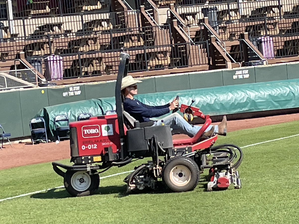 Kernels Grounds Crew tweet media