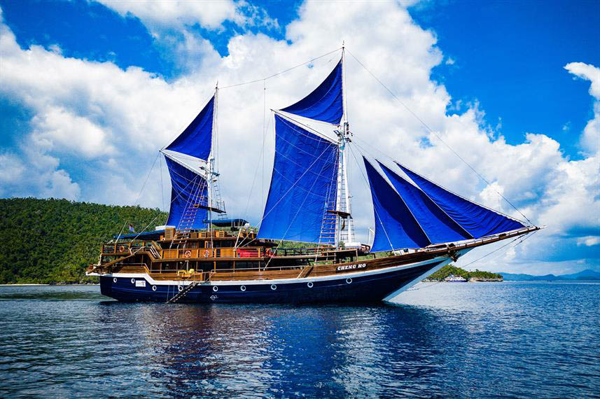DivingRegister's tweet image. Cheng Ho: Cheng Ho Liveaboard, Indonesia The wooden schooner, M/V Cheng Ho, is a 33m luxury liveaboard cruising the amazing waters of Indonesia. Cheng Ho schedules diving holidays to the fantastic dive areas [...] 

The post Cheng Ho… Learn more.... dlvr.it/SpgTsF