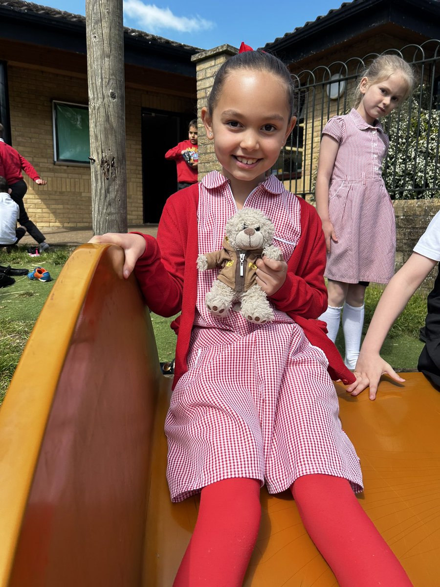 Stukeley_2019's tweet photo. Willow class had a visit from Brownie  bear today. She did a great job with her TTRS! 🐻 https://t.co/qoOXsnxIoo