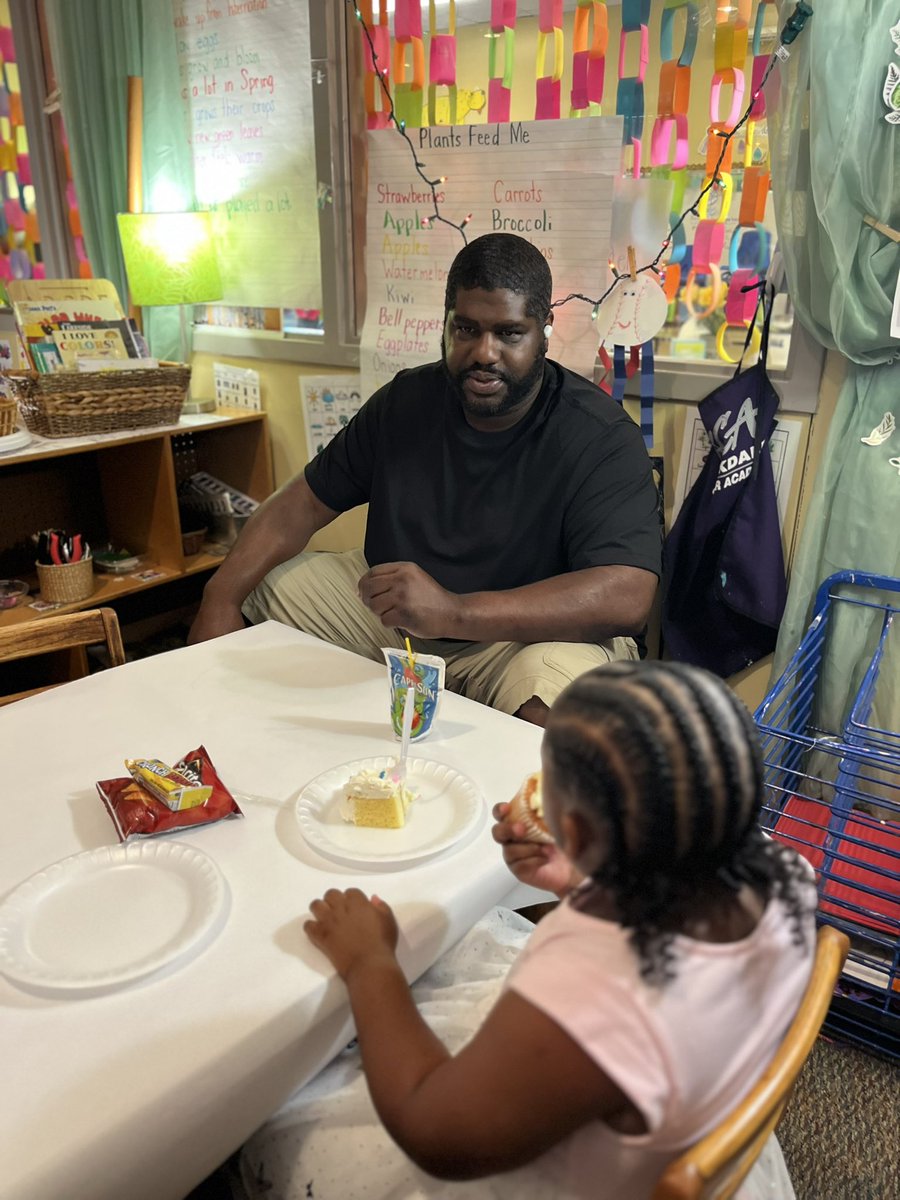RCPS_EarlyLearn's tweet photo. End of the year celebrations @RCPS_EarlyLearn
#schoolsout #wereout #schoolsoutforsummer #prek #pat #dph https://t.co/qHJCxz7GyC