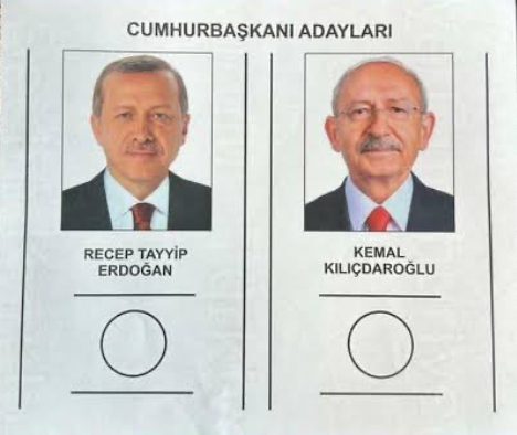 mrkaraca's tweet photo. Belkıde son kez Reısın resmını oy pusulasında gorucez..
Ayasofya için, Başörtüsü için, devletle halkı barıstırdıgın ıcın,
universiteler, yollar,havaalanları ıcın
Yaptıgın,yapabılecegımızı gosterdıgın hersey ıcın,
yere eğilmiş kafamızı yukarı kaldırdıgın ıcın,
#Ahdevefa için #EVET https://t.co/Ia1grhnfwR