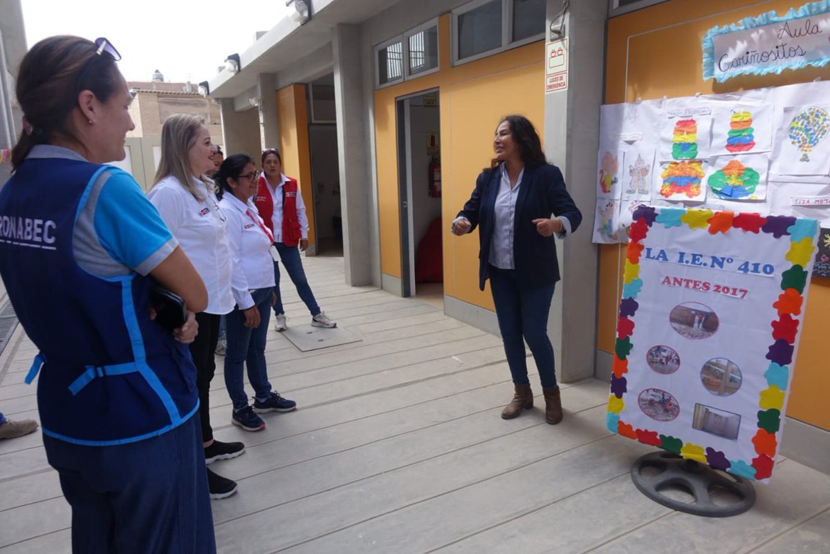 MineduPeru's tweet photo. 📌La viceministra de Gestión Institucional del #Minedu, Soraya Altabás Kajatt, inspeccionó las nuevas instalaciones de las I. E. I. 436 y 410, ubicadas en el distrito José Leonardo Ortiz de #Chiclayo. https://t.co/dJIPqQk6Tt