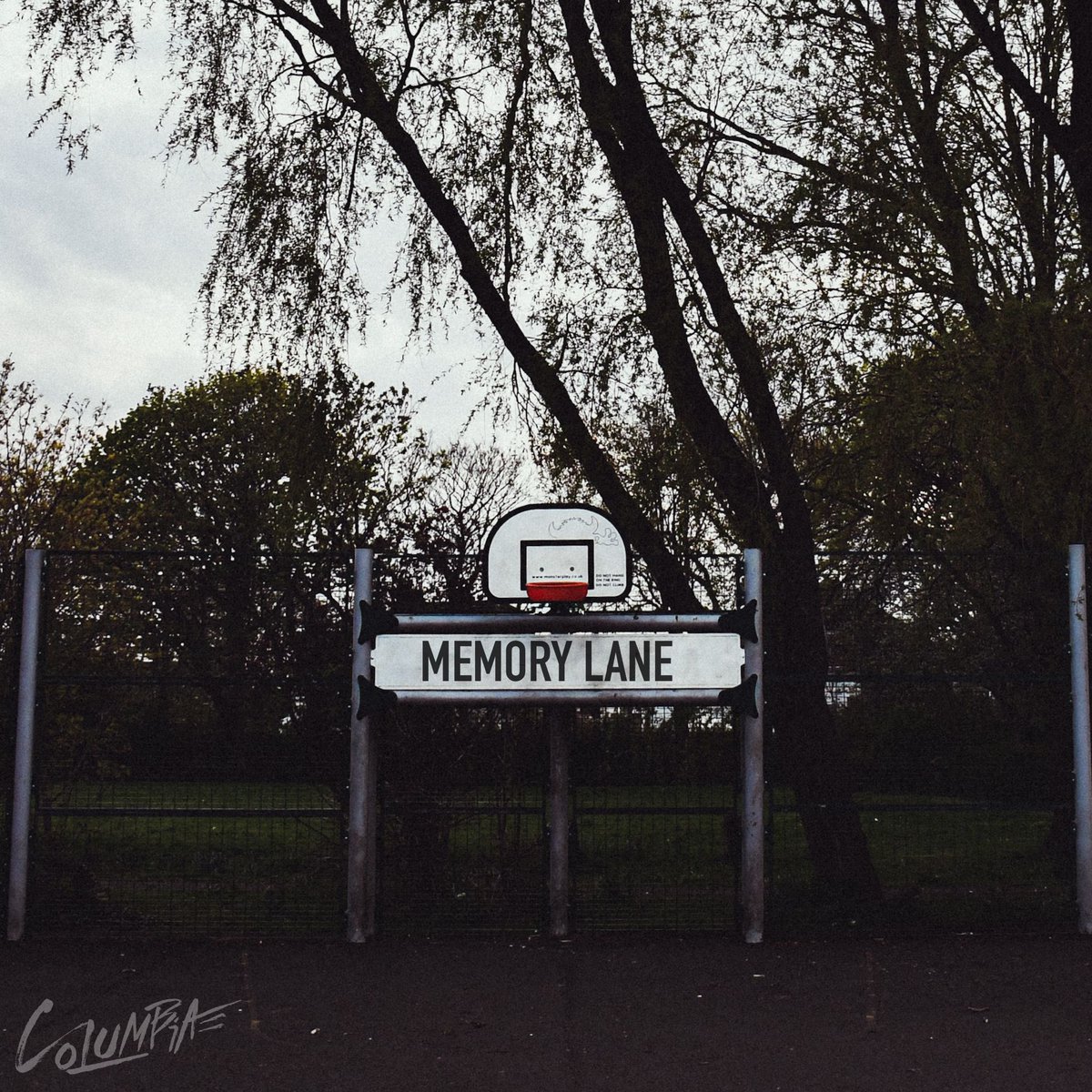 COLUMBIA_'s tweet photo. Our next single ‘Memory Lane’ is out on all platforms Friday June 9th!

Went down boss on tour so can’t wait to finally get it out there 🚀

Pre-save/add on whatever platform your on now, link below ⬇️ 

https://t.co/mt4cHNZMkw https://t.co/88U2grod4Y