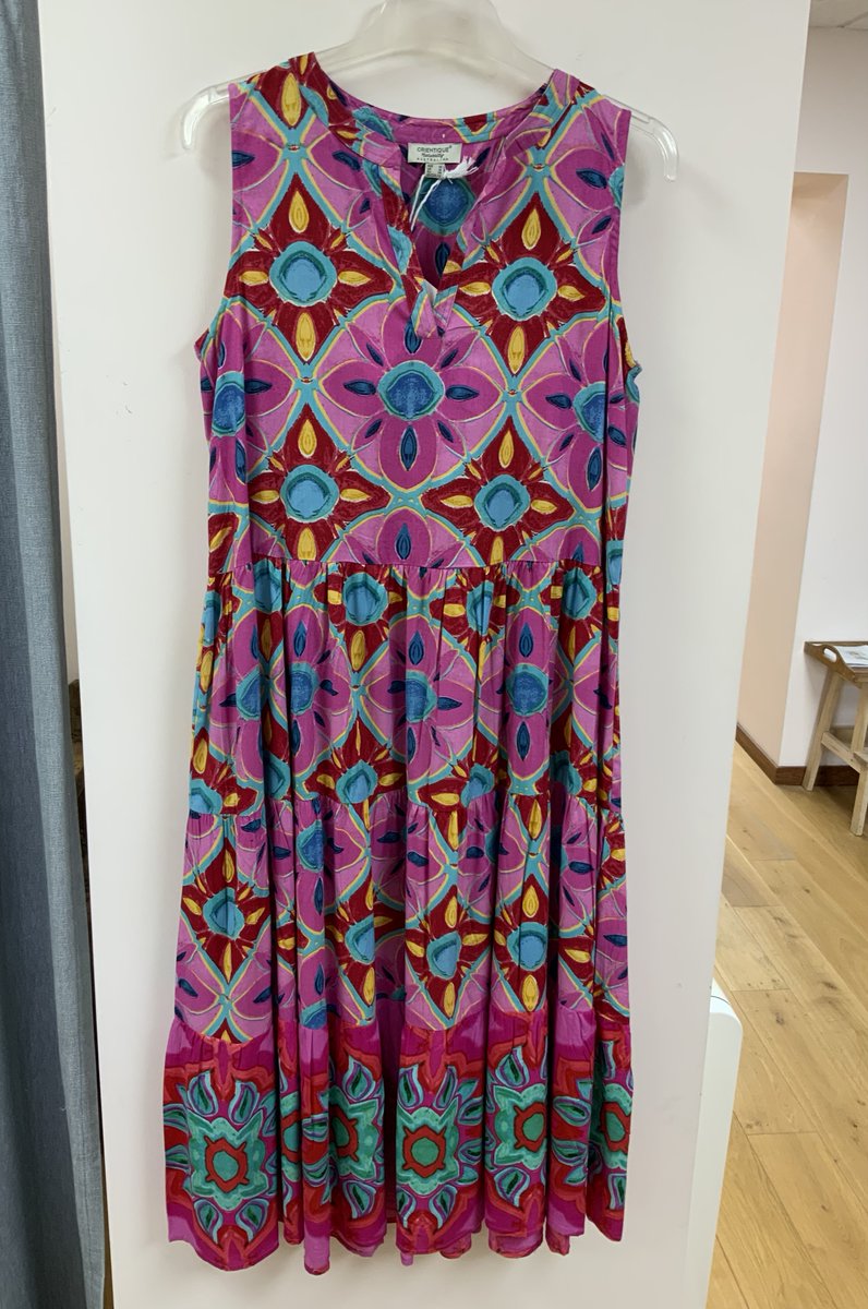 Cleo_Cardigan's tweet photo. https://t.co/gS5NCtQ3FG Ffrogiau | Dresses... https://t.co/GeI1rIKVoU