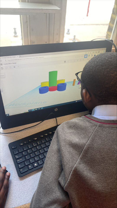 OakfieldPrep's tweet photo. This term in Computing #year6 are learning about CAD and 3D modelling including using @tinkercad software to design their own desk tidy!  

#oakfieldprep #worldofopportunity #technology #ict https://t.co/DgY47lDqbk