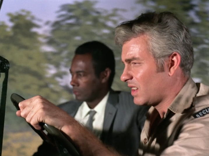 'No Friend of Mine' is the second time McGill finds himself in Africa, this time as a mercenary for hire. Makes a great double feature with Jack Cardiff's Dark of the Sun 'Three days... to keep the Congo alive.'
#ManInASuitcase #britishTV #ITCEntertainedtheWorld