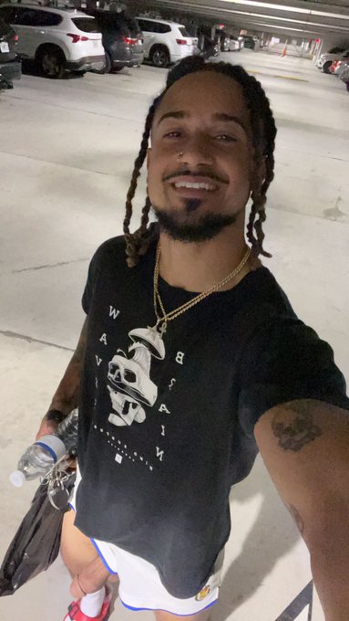 Open for a surprise 😈  https://t.co/eAozTNg2ab https://t.co/S0bh7G83AD