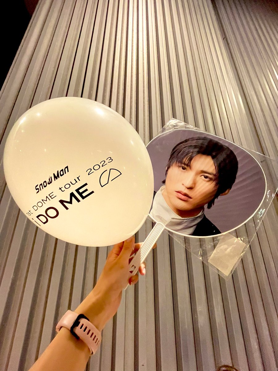 rnhr33's tweet photo. 幸せをありがとう⛄️🖤
#SnowMan1stDOMEtour2023iDOME https://t.co/L8B4SVEcK6